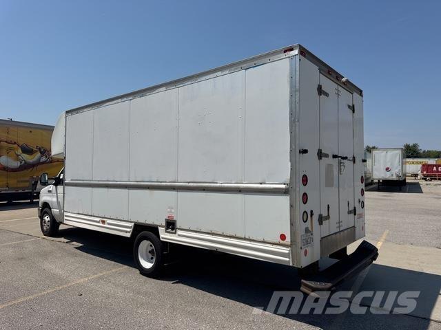 Ford E-350 Varevogne