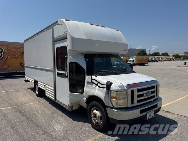 Ford E-350 Varevogne