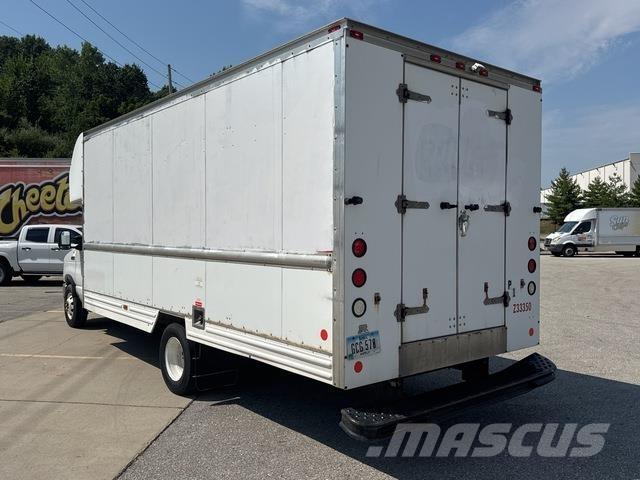 Ford E-350 Varevogne