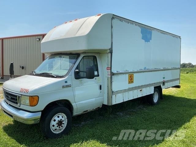 Ford E-350 Varevogne