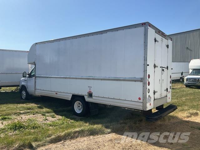 Ford E-350 Fast kasse