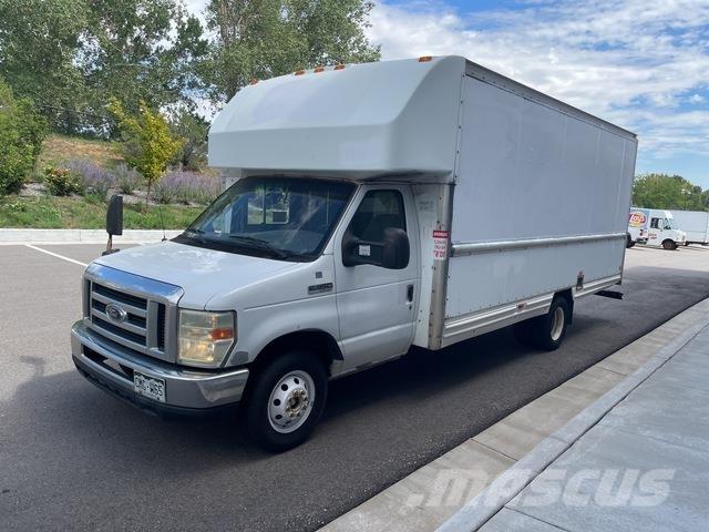 Ford E-350 Fast kasse