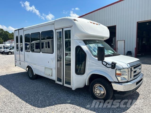 Ford E-350 Minibusser
