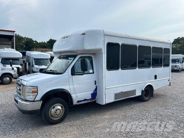 Ford E-350 Minibusser