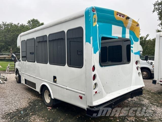 Ford E-350 Minibusser