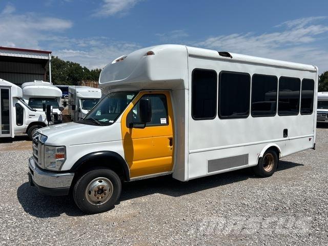 Ford E-350 Minibusser