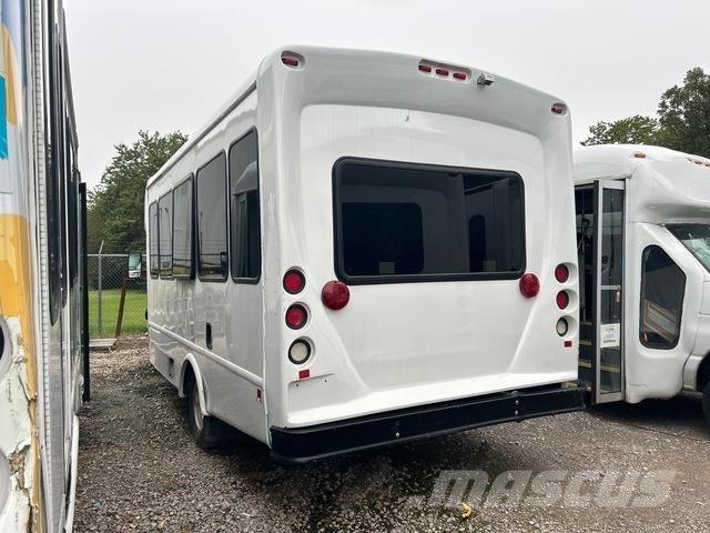 Ford E-350 Minibusser