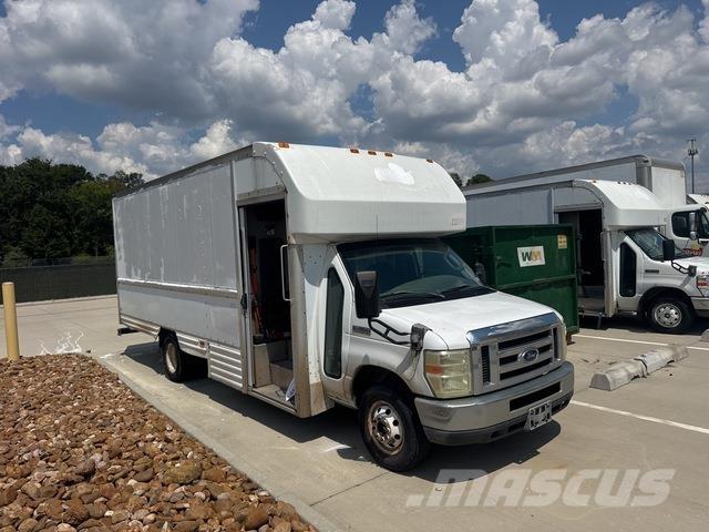 Ford E-350 Varevogne