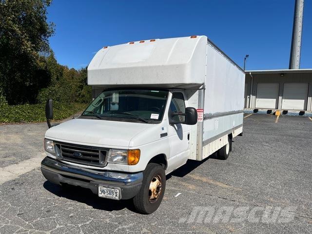 Ford E-350 Fast kasse