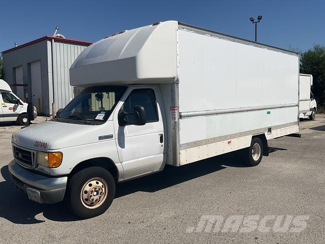 Ford E-350 Fast kasse