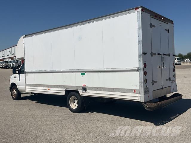 Ford E-350 Fast kasse