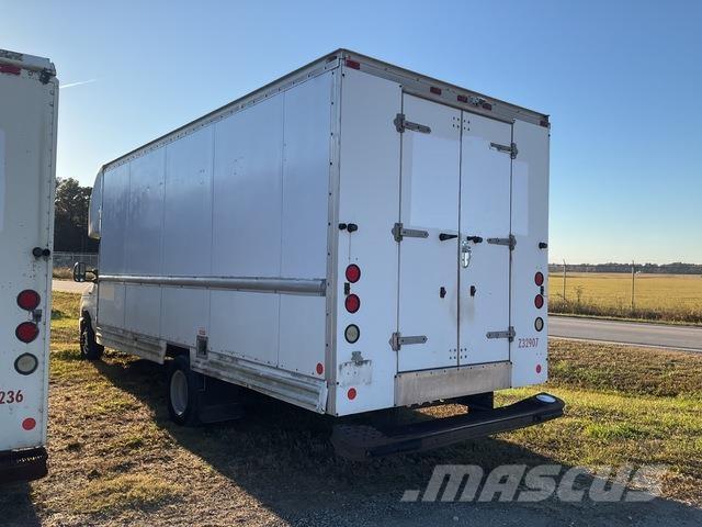 Ford E-350 Fast kasse