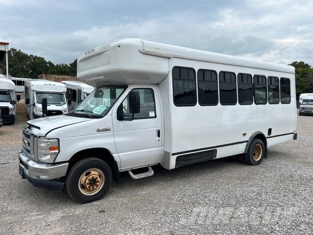 Ford E-450 Minibusser