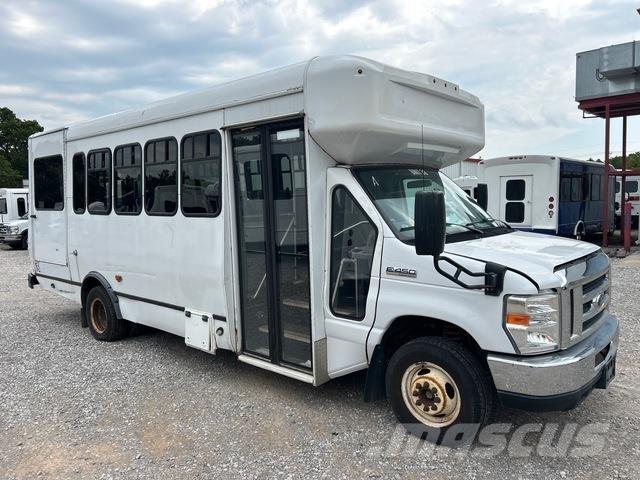 Ford E-450 Minibusser