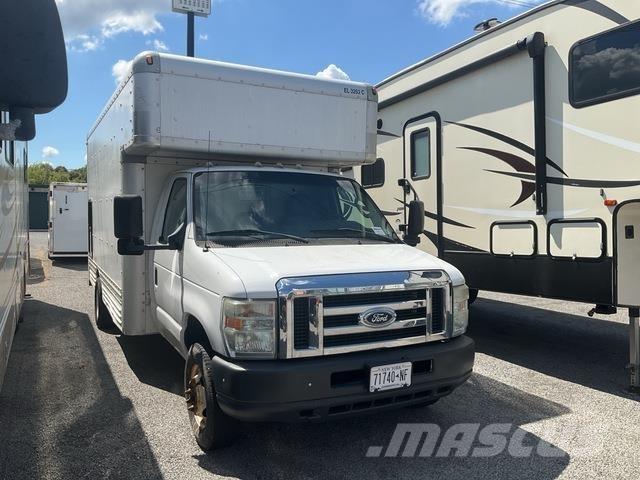 Ford E-450 Fast kasse