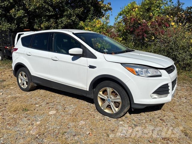 Ford Escape Biler