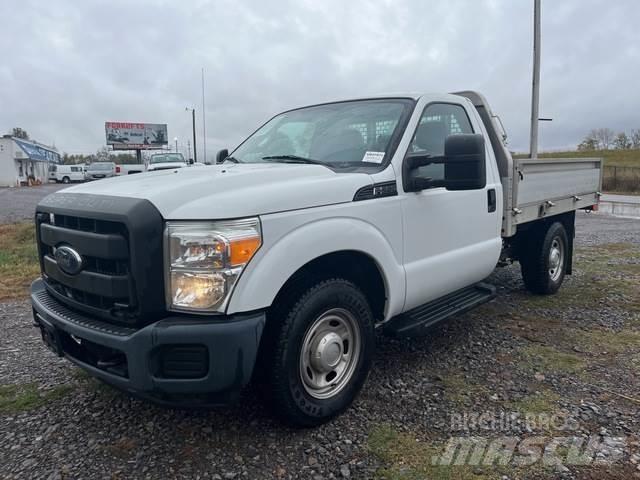 Ford F-250 Lastbil med lad/Flatbed