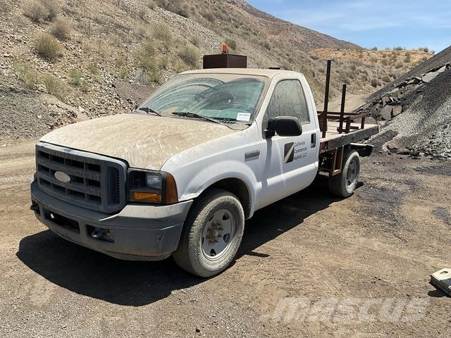 Ford F-250 Lastbil med lad/Flatbed