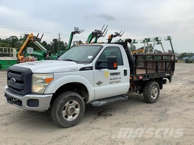 Ford F-250 Lastbil med lad/Flatbed
