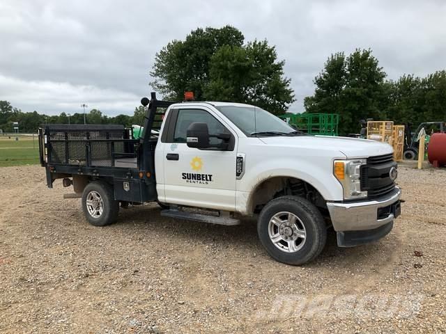 Ford F-250 Lastbil med lad/Flatbed