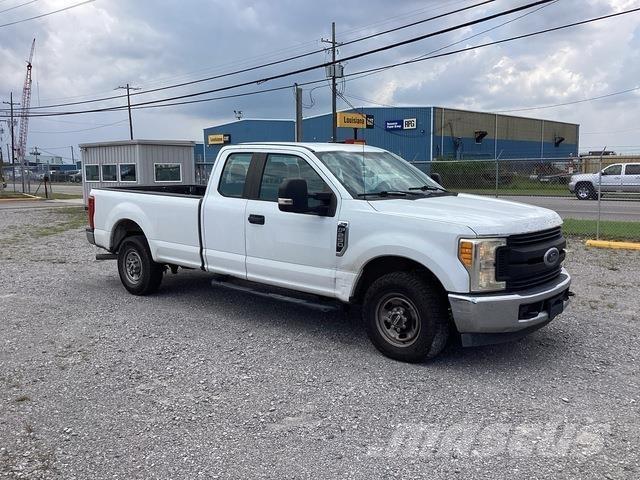 Ford F-250 Pickup/Sideaflæsning