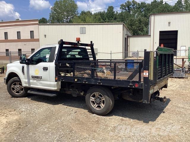 Ford F-250 Lastbil med lad/Flatbed