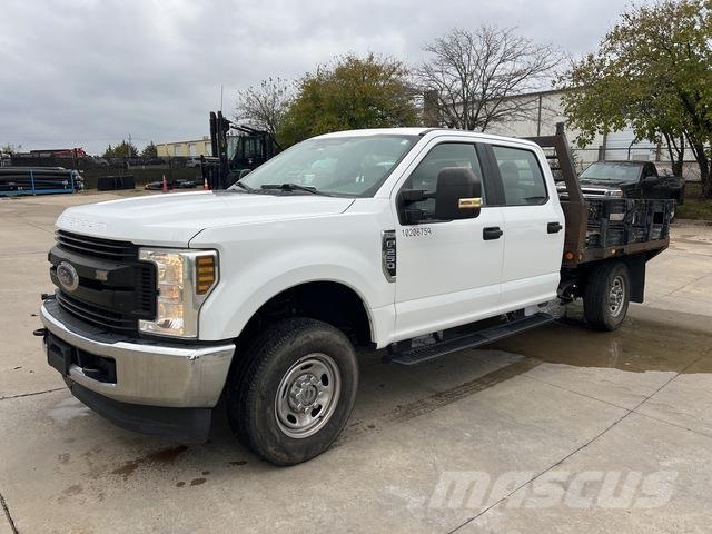 Ford F-250 Lastbil med lad/Flatbed