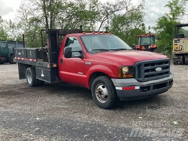 Ford F-350 Lastbil med lad/Flatbed