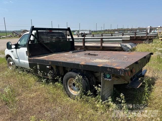 Ford F-350 Lastbil med lad/Flatbed