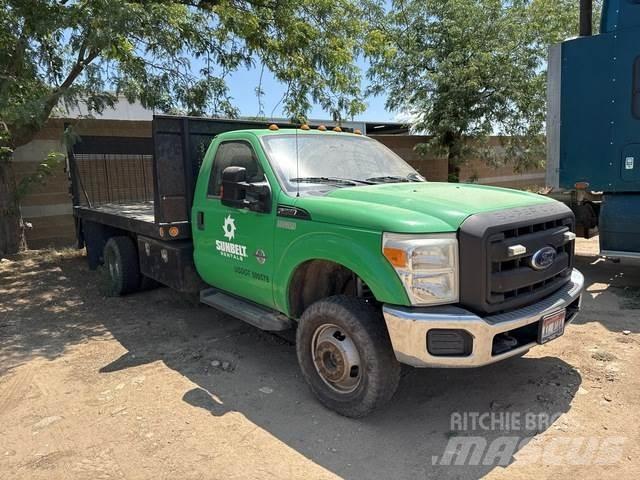 Ford F-350 Lastbil med lad/Flatbed