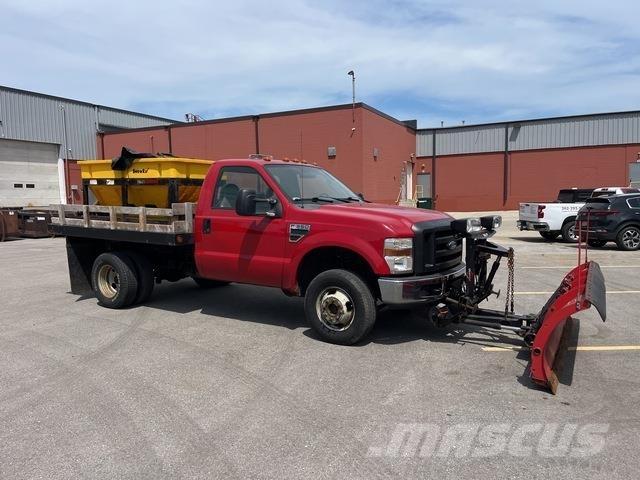 Ford F-350 Lastbil med lad/Flatbed