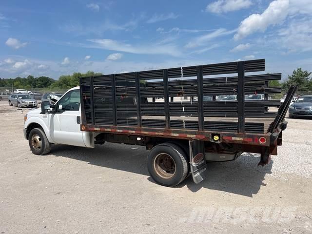 Ford F-350 Lastbil med lad/Flatbed