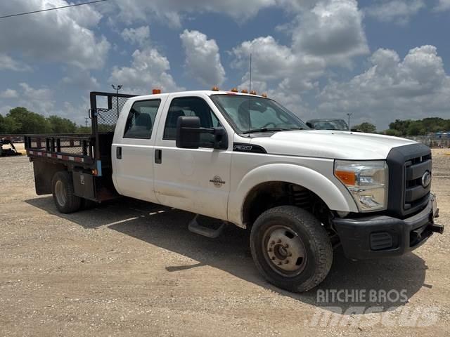 Ford F-350 Lastbil med lad/Flatbed