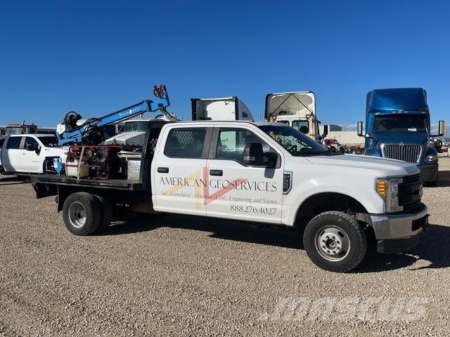 Ford F-350 Lastbilmonterede borerigge