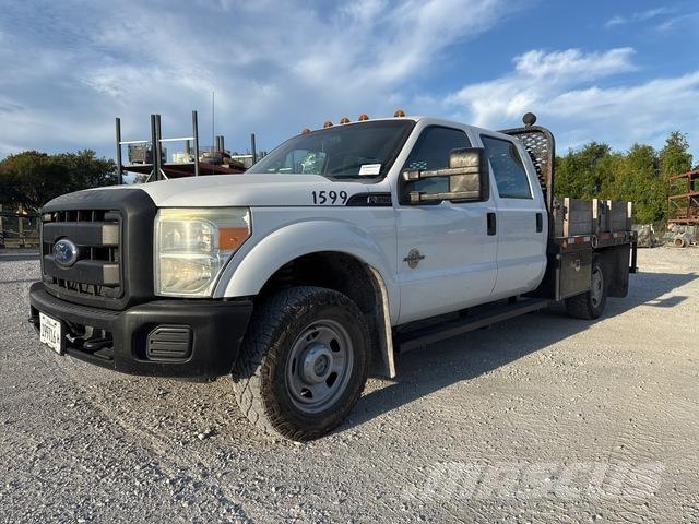 Ford F-350 Lastbil med lad/Flatbed