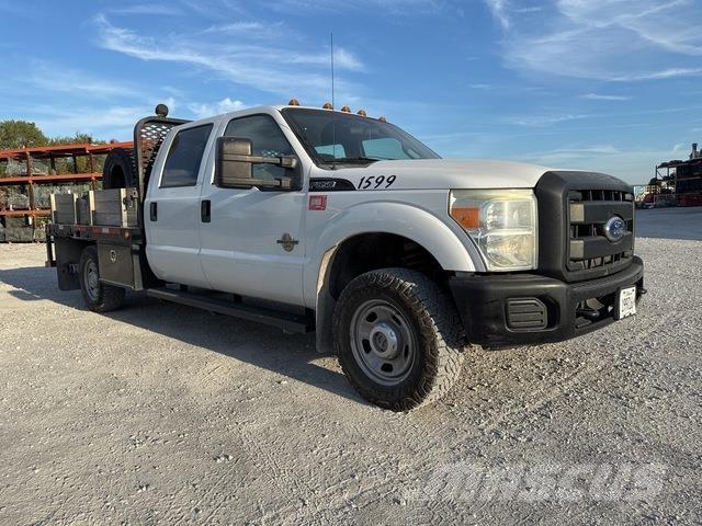 Ford F-350 Lastbil med lad/Flatbed
