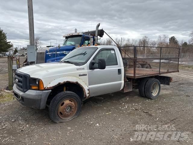 Ford F-450 Lastbil med lad/Flatbed