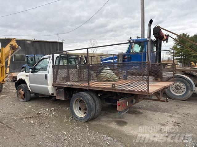 Ford F-450 Lastbil med lad/Flatbed