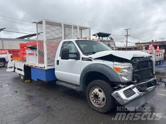 Ford F-450 Lastbil med lad/Flatbed