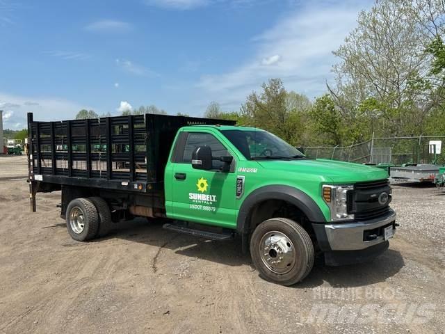 Ford F-450 Lastbil med lad/Flatbed