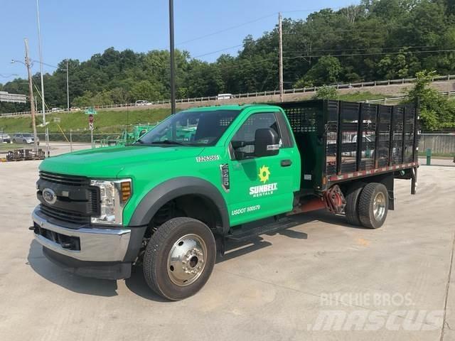 Ford F-450 Lastbil med lad/Flatbed