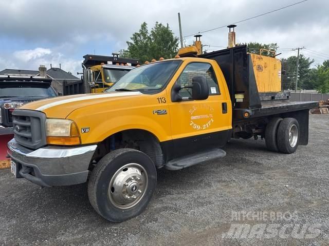 Ford F-450 Lastbil med lad/Flatbed