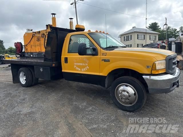 Ford F-450 Lastbil med lad/Flatbed