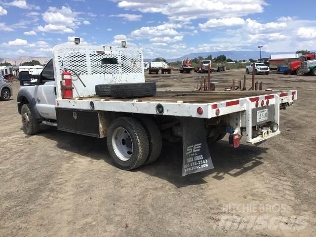 Ford F-450 Lastbil med lad/Flatbed