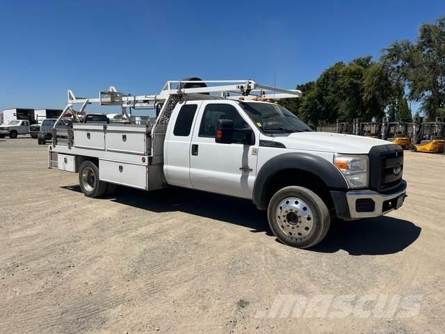 Ford F-450 Lastbil med lad/Flatbed