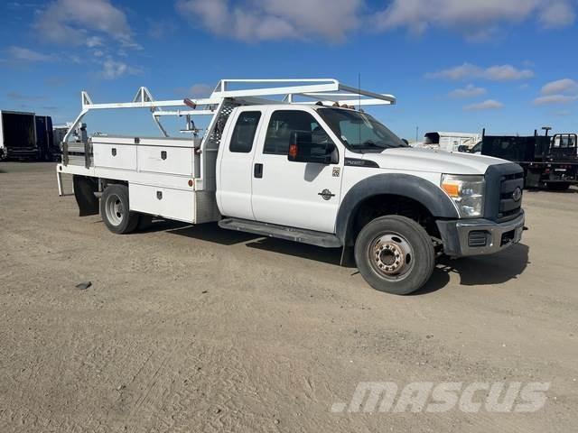 Ford F-450 Lastbil med lad/Flatbed