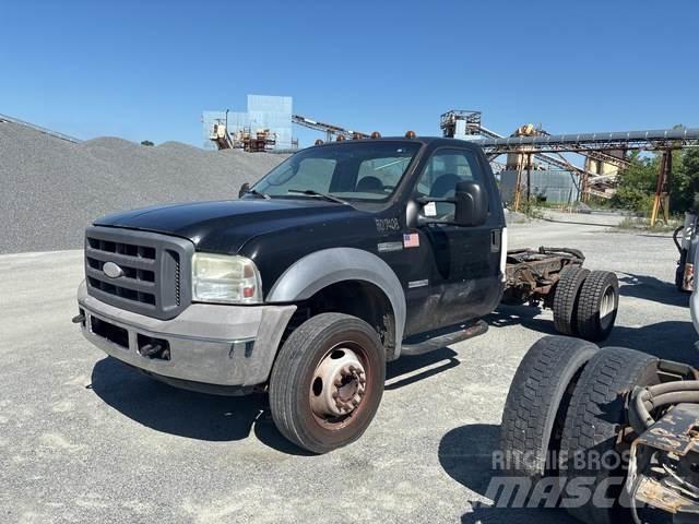 Ford F-450 Kabiner og interiør