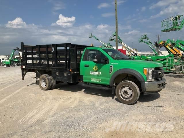 Ford F-450 Lastbil med lad/Flatbed
