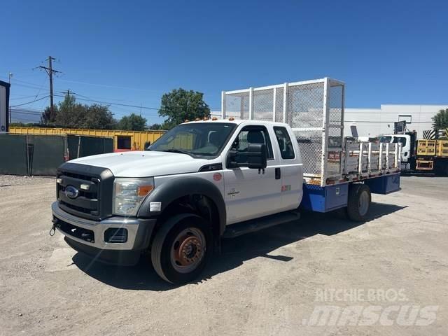 Ford F-450 Lastbil med lad/Flatbed