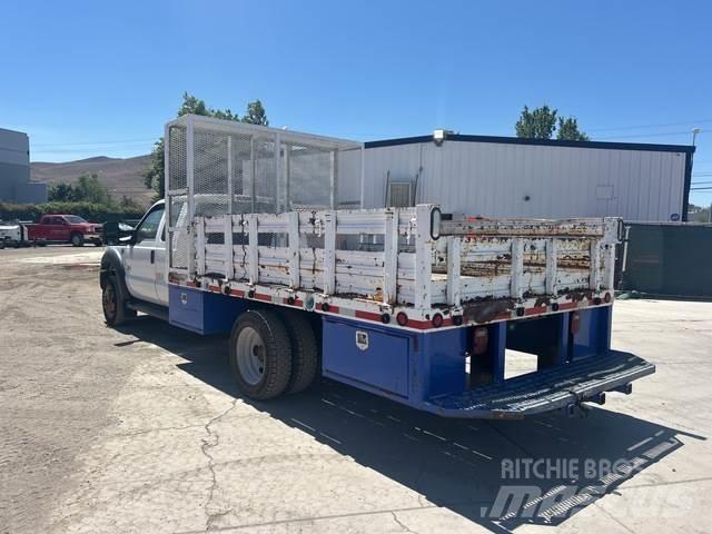 Ford F-450 Lastbil med lad/Flatbed